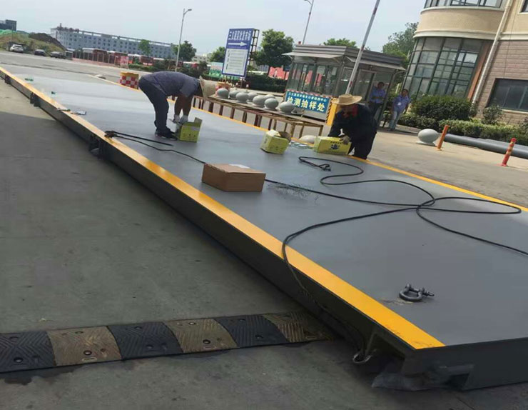 11月2日＂江都新西閘大橋工程＂項(xiàng)目以標(biāo)準(zhǔn)地磅價(jià)格購買2套100噸地磅